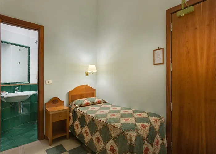 アバディーン 3*